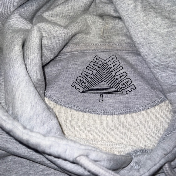 SOLD Palace Tri-Wobble Hoodie - Picture 5 of 10